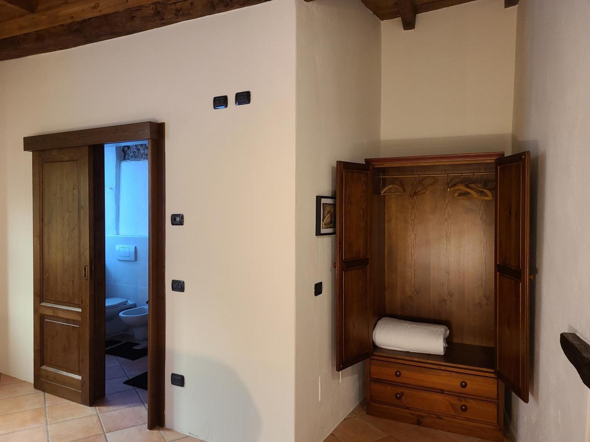 فندق Robin'S Nest Paruzzaro الغرفة الصورة